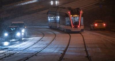 В столице из-за снегопада запустили дополнительные 80 единиц наземного транспорта