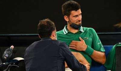 Джокович получил травму и может сняться с Australian Open