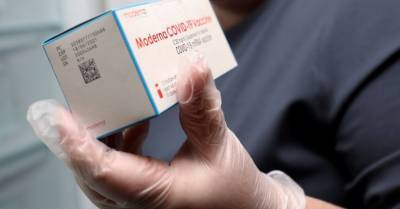 Латвия получила поставки вакцин Moderna и AstraZeneca