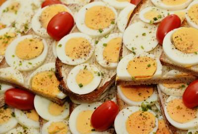 Новое исследование показывает, что чрезмерное потребление яиц может повышать риск смерти