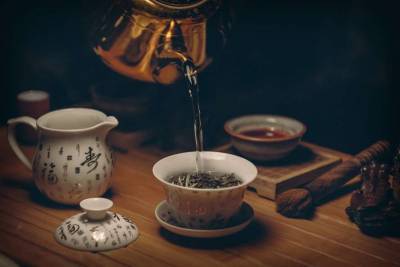 Диетологи дали рецепт чая, который отключает аппетит и способствует похудению