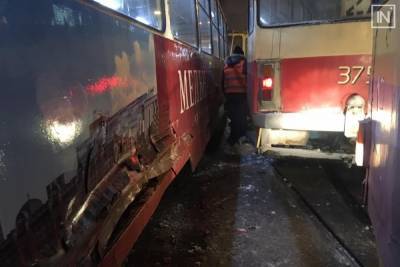 В центре Екатеринбурга столкнулись трамваи