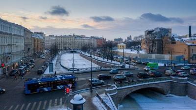 Петербургу предсказали небольшой снег и минус 18 градусов