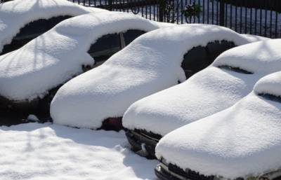 Российским водителям дали советы на случай сильного снегопада