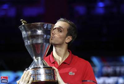 Россиянин Медведев вышел в четвертый круг Australian Open