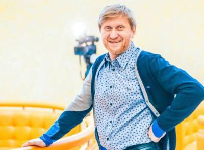 Экс-звезда «Уральских пельменей» Андрей Рожков рассказал, как покорил сердце красавицы-жены
