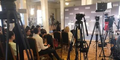 Журналистам телеканалов "112 Украина", Newsone и ZIK отменили аккредитацию в Верховной Раде, утверждает депутат Роман Лозинский - ТЕЛЕГРАФ