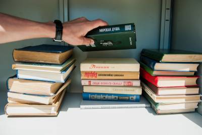 Астраханцы могут подарить свои книги библиотекам