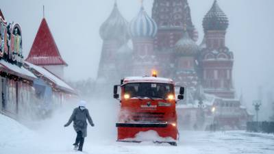 До метра снега: погодная аномалия в Москве
