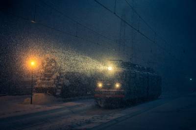Непогода привела к сбою в движении пассажирских поездов в Украине
