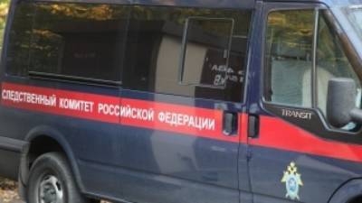 Трое мужчин по неизвестным причинам погибли в общежитии под Саратовом