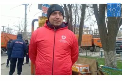 Министерство по делам молодежи Дагестана организовало питание для участников субботника в Махачкале