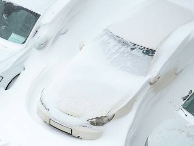 13,5 тысячи коммунальных машин будут разгребать снег в Москве три дня
