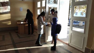 Минпросвещения дало оценку ситуации с коронавирусом в российских школах