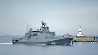 Командующий ВМС Пакистана посетил российский фрегат «Адмирал Григорович»
