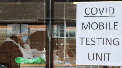 В Британии за сутки выявили более 13 тысяч случаев коронавируса