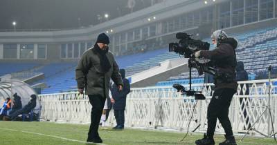Настоящий хозяин: Луческу вышел расчищать снег перед матчем "Динамо" - "Олимпик" (видео)