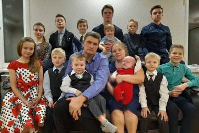 13 детей и новое авто: многодетная семья из Тверской области купила Газель по губернаторской программе