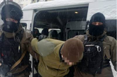 Полицейские выяснили, кто изуродовал памятник Бандере во Львове