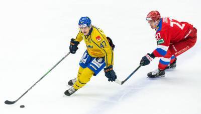 Россия в серии буллитов переиграла Швецию на Еврохоккейтуре