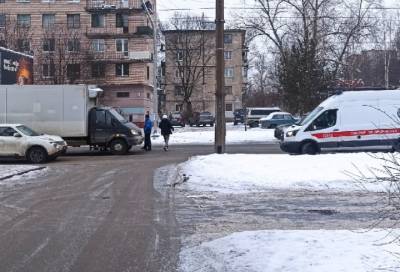 На проспекте Металлистов в Петербурге сбили пешехода