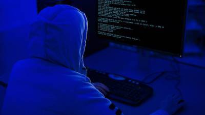 Оперативники задержали хакера за торговлю данными россиян