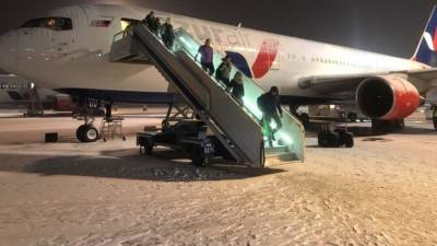 Более 125 авиарейсов в аэропортах Москвы задержали из-за сильного снегопада