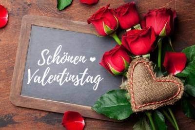 Сердечки, пряники, свиньи: что дарят на День святого Валентина в Германии