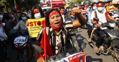 Протестующие обвинили Россию и Китай в поддержке военного переворота в Мьянме