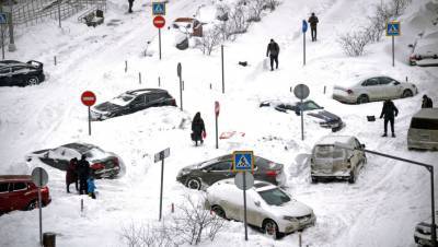 Москвичей предупредили о перекрытии улиц ночью для вывоза снега