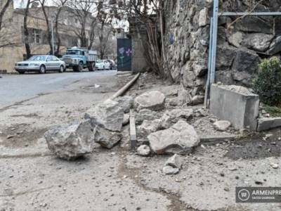 Из-за землетрясения в Армении пострадало 25 человек