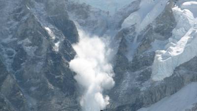 Три человека погибли из-за схода двух снежных лавин в Словении