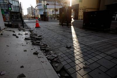 Число пострадавших при землетрясении в Японии превысило 100 человек