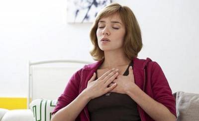 Переболевшим COVID-19 рекомендовали дыхательные упражнения