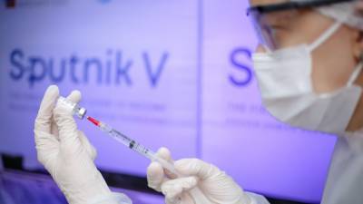 Французский политолог назвал победителя «гонки вакцин»