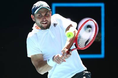 Российский теннисист Карацев пробился в четвертьфинал Australian Open