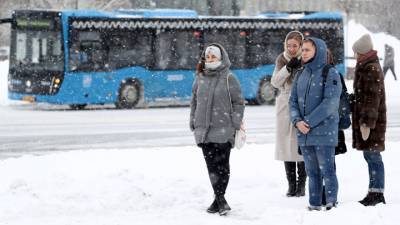 На московские улицы вывели дополнительные автобусы