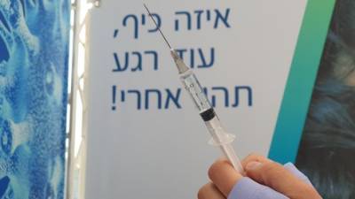 Право на жизнь или право на фейк: нужно ли сделать прививки обязательными