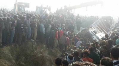 ДТП с микроавтобусом в Индии привело к гибели 14 человек