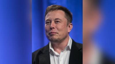Илон Маск раскрыл детали об электрическом грузовике Tesla Semi