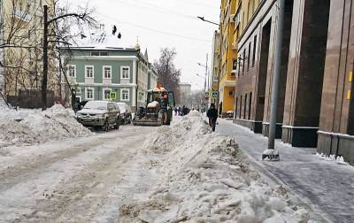 Москва приходит в себя после рекордного снегопада