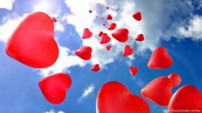 День святого Валентина: Google выпустил романтичный дудл