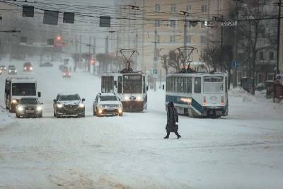 Глава Смоленска Андрей Борисов поблагодарил предприятия за помощь в уборке снега