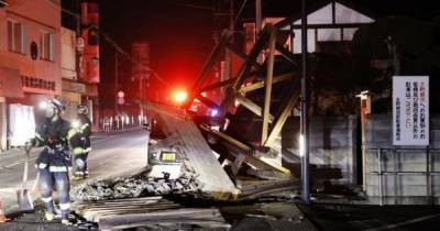 Последствия землетрясения в Японии: более сотни пострадавших, трассы и пути заблокированы (ФОТО)