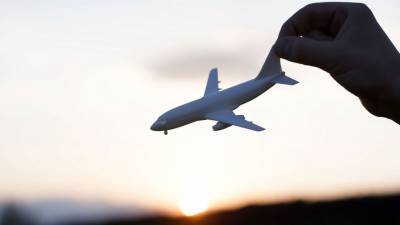 Самолет Екатеринбург — Уфа вернулся в аэропорт из-за технической неполадки