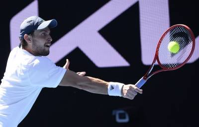 Аслан Карацев стал четвертьфиналистом Открытого чемпионата Австралии