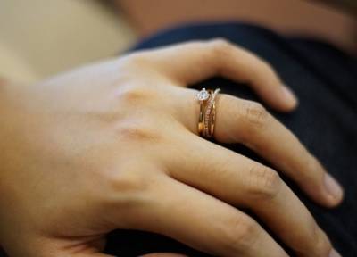 Прислали по почте: женщине вернули потерянное обручальное кольцо спустя полвека