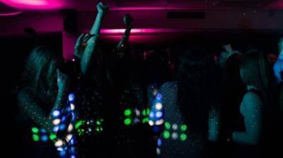 Глас народа | В Пензе подростков около 4 часов держали взаперти на дискотеке