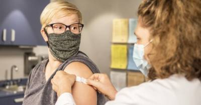 С 1 марта украинцы смогут записаться на бесплатную вакцинацию от COVID-19 — Минздрав