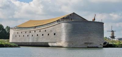 В Нидерландах мужчина построил Ноев ковчег в натуральную величину и мира